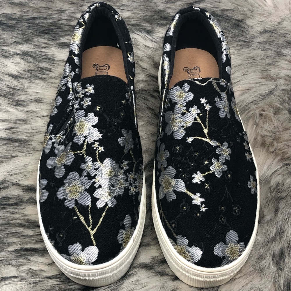 BRASH Black Brocade Platform Oriental Slip on Sz 9